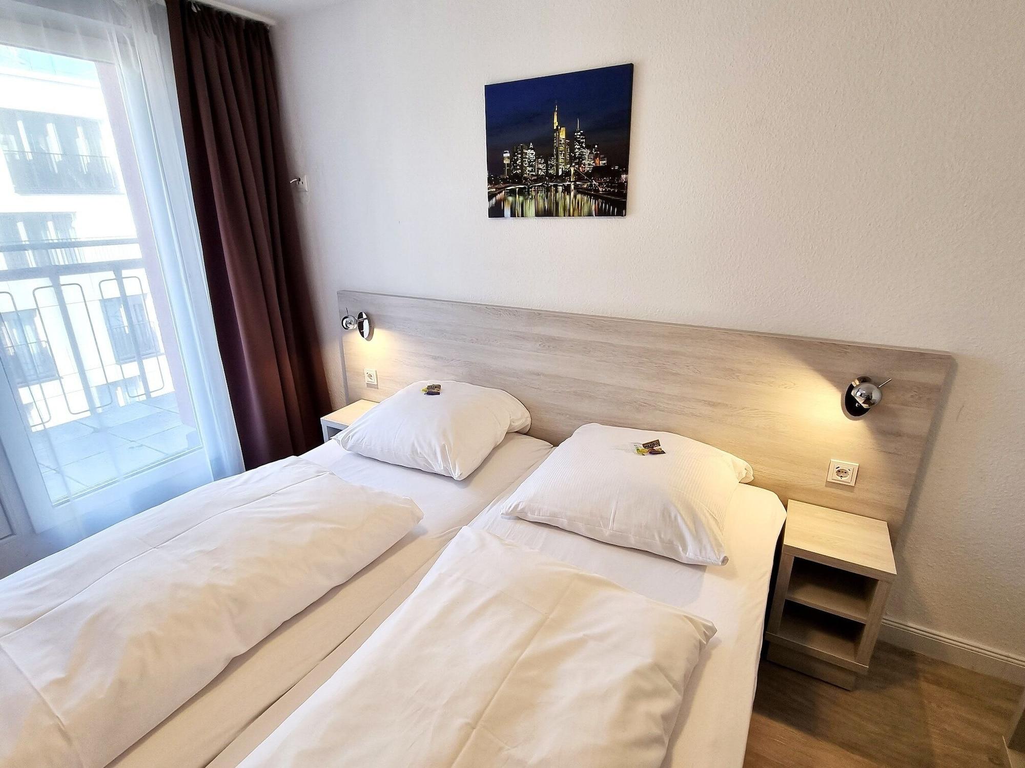 Adler Hotel Frankfurt Франкфурт-на-Майне Экстерьер фото